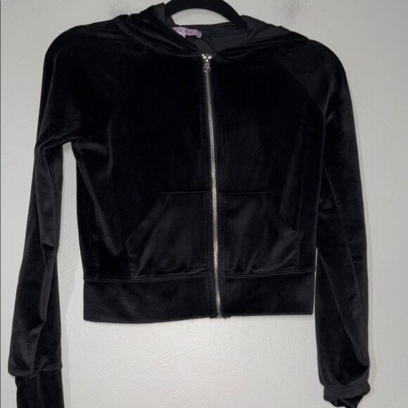 Crave Fame Black Velvet Bomber Jacket - Picture 4 of 10